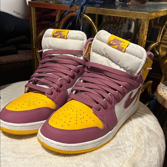 Nike Other - Nike High-Top Sneakers in Purple and Yellow